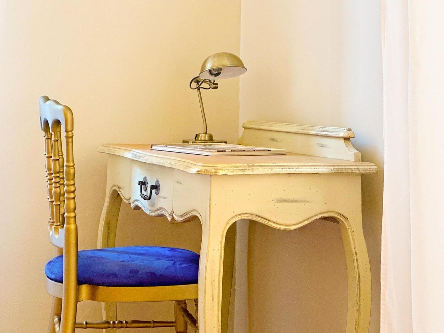Elegant Old Nice Escape Bagian luar foto