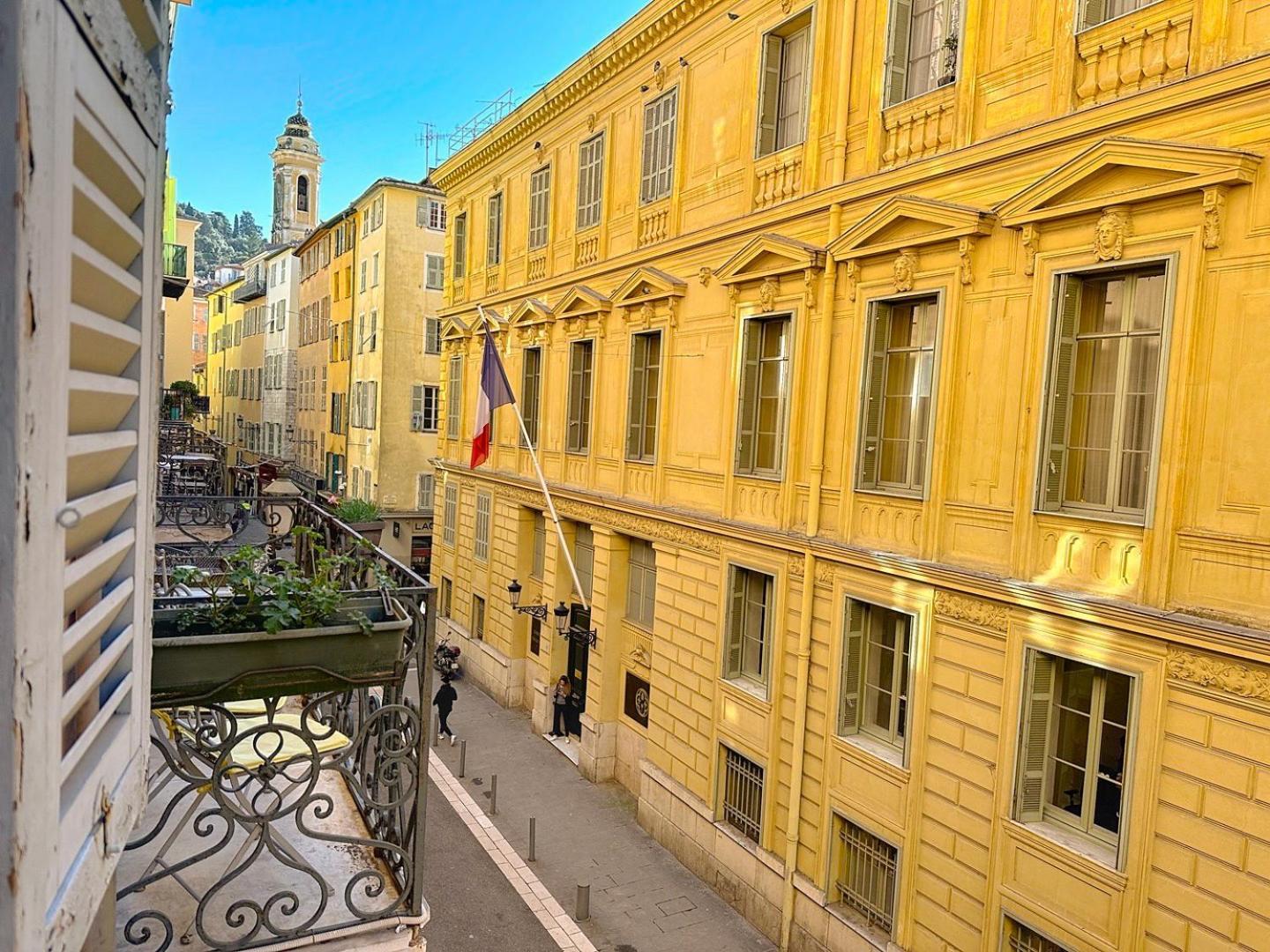 Elegant Old Nice Escape Bagian luar foto