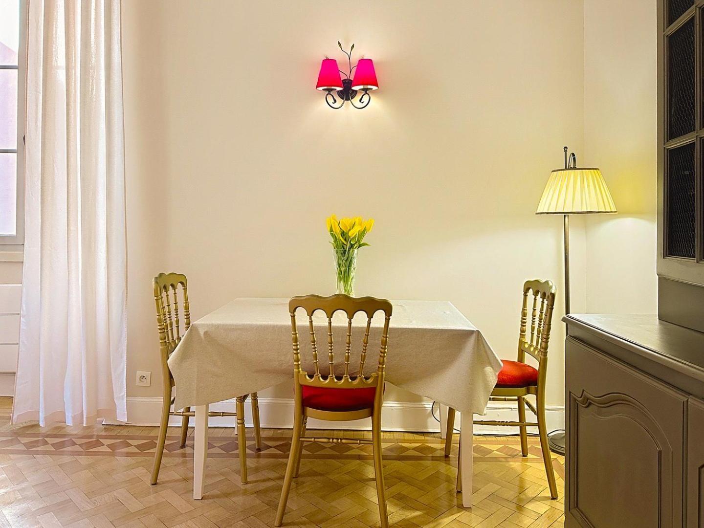Elegant Old Nice Escape Bagian luar foto